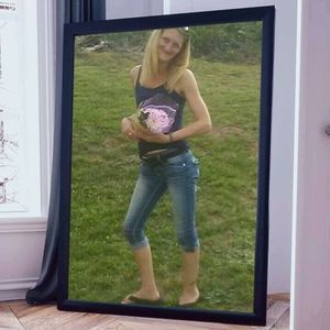 Meet your Posher, Lorretta